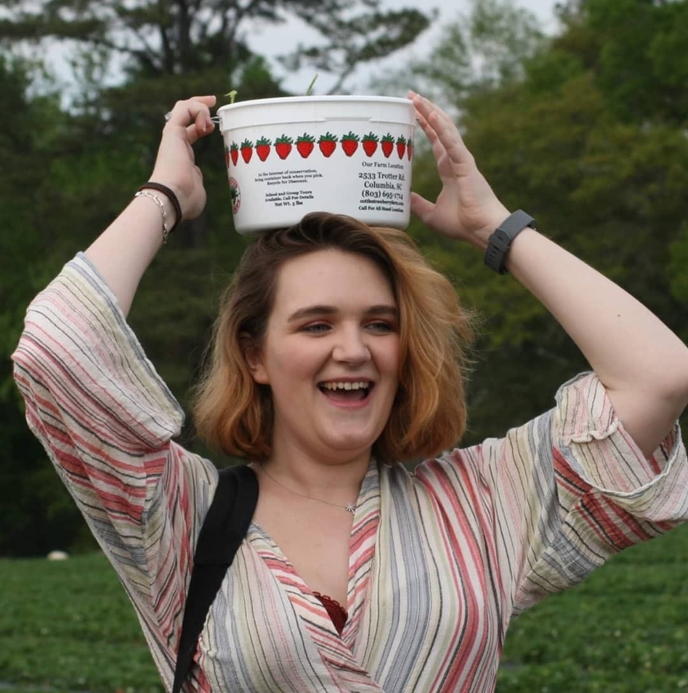 Meet your Posher, Abigail